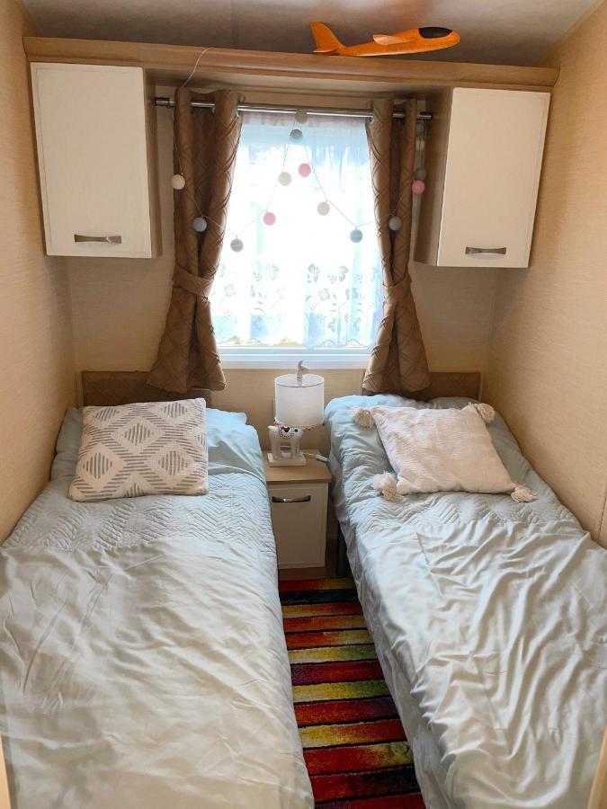 Caravan For Rent At Tattershall Holiday Park Dış mekan fotoğraf
