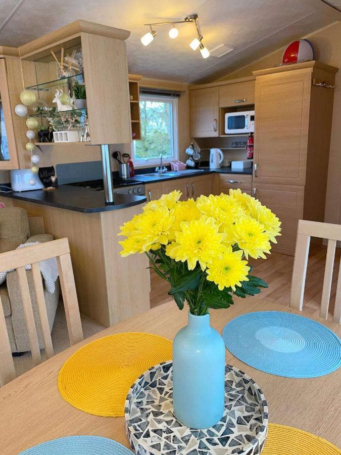 Caravan For Rent At Tattershall Holiday Park Dış mekan fotoğraf