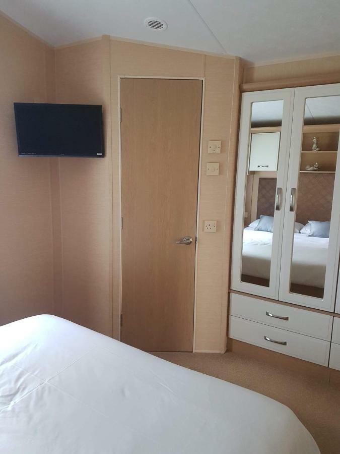 Caravan For Rent At Tattershall Holiday Park Dış mekan fotoğraf