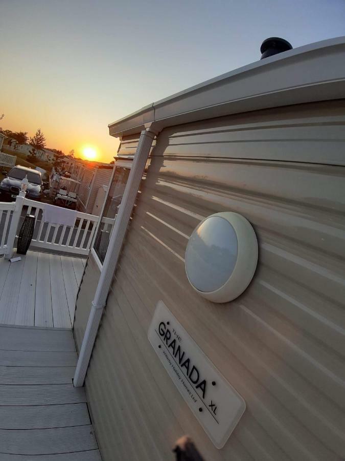 Caravan For Rent At Tattershall Holiday Park Dış mekan fotoğraf